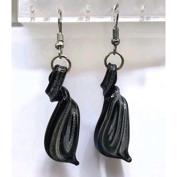 Swirl Black Glass Earrings Pearlarized Brushed Gray Pierced Dangle Silver Tone - Picture 1 of 9